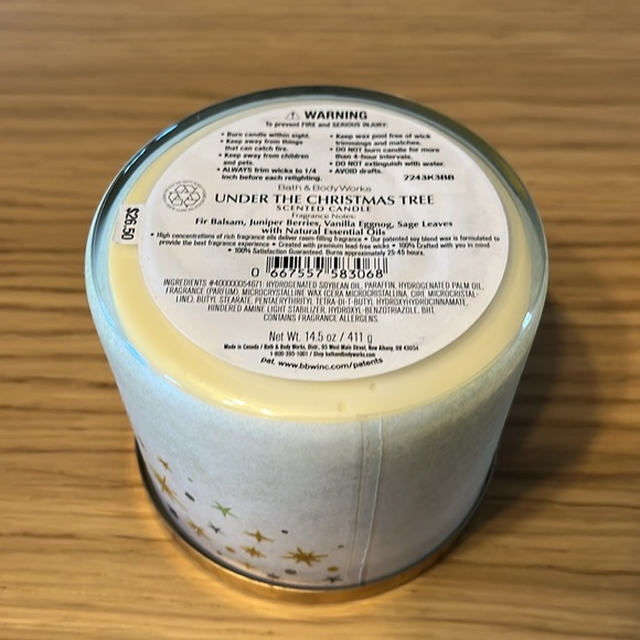 Bath & Body Works 3 Wick Candle. Under The Christmas Tree. - Picture 3 of 3